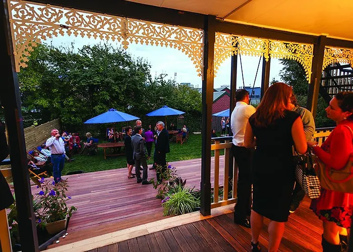 Montacute Boutique Bunkhouse